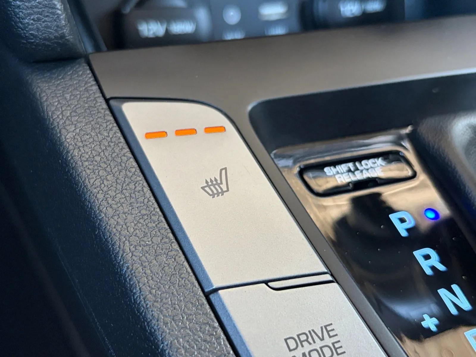 Used 2017 Hyundai Elantra Value Edition FWD image 24