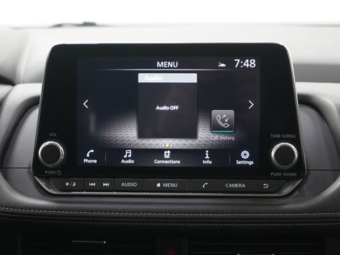 Used 2025 Nissan Rogue SV image 19