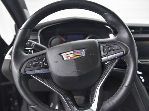 Certified 2024 Cadillac XT6 Sport w/ LPO, Floor Liner Package image 17