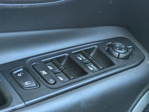 Certified 2023 Jeep Renegade Latitude AWD/4WD image 25
