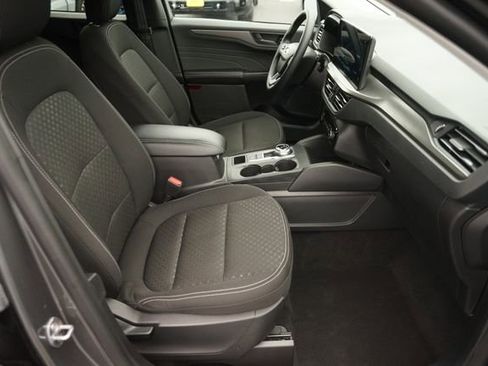 Used 2025 Ford Escape Active w/ Tech Pack #1 FWD image 18