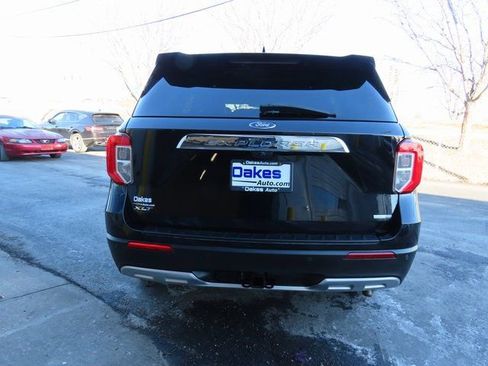 Used 2020 Ford Explorer XLT w/ Equipment Group 202A image 6