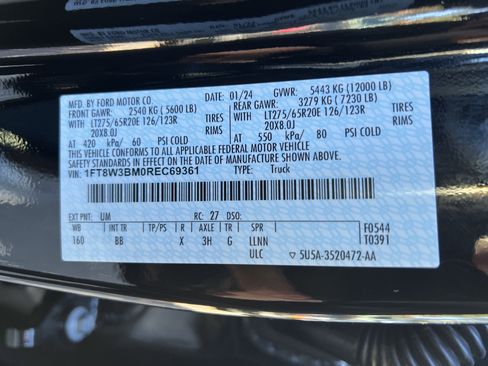 Used 2024 Ford F350 Platinum image 35