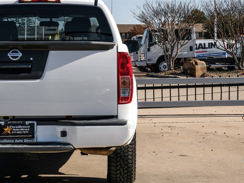 Used 2019 Nissan Frontier S image 42