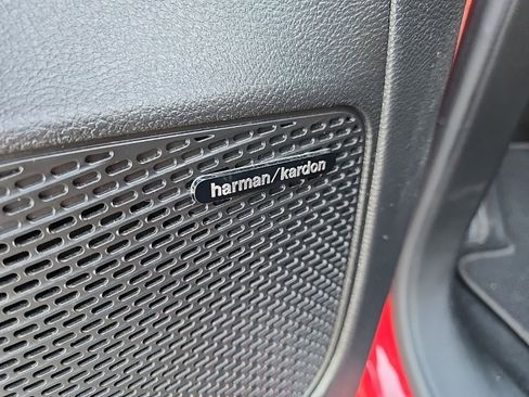 Used 2024 Chrysler Pacifica Pinnacle image 36