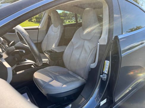 Used 2015 Tesla Model S 85D image 24