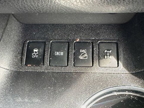 Used 2018 Toyota Highlander Limited Platinum w/ Protection Package #3 image 31