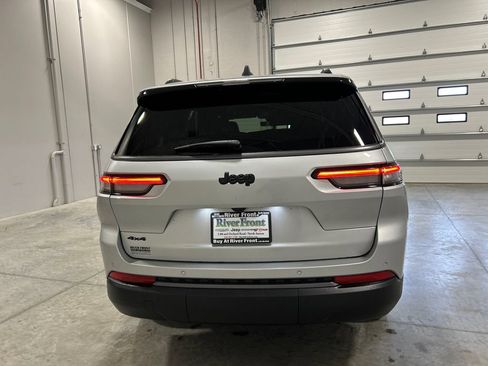 New 2026 Jeep Grand Cherokee L 4WD image 7