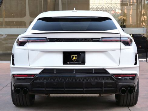 Used 2023 Lamborghini Urus S image 4