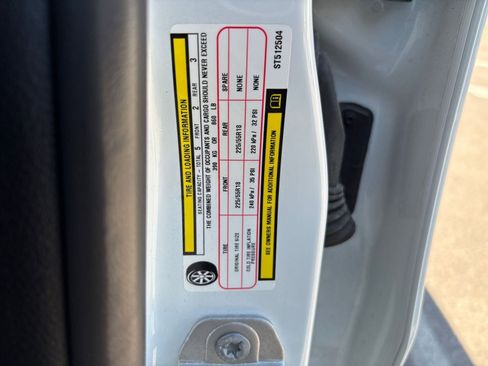Used 2025 Jeep Compass Limited AWD/4WD image 31