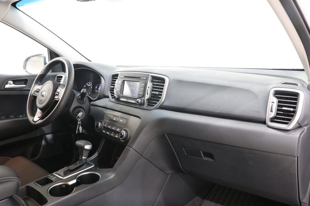Used 2019 Kia Sportage LX AWD/4WD image 17