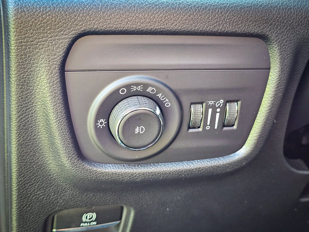New 2027 Jeep Grand Cherokee Limited AWD/4WD image 15