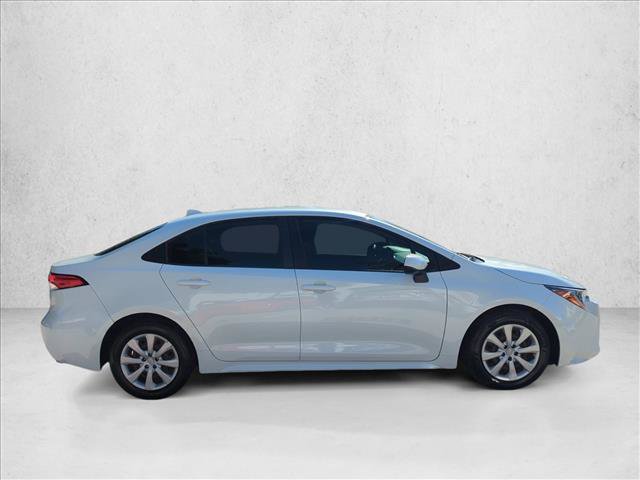 Certified 2022 Toyota Corolla LE FWD image 4