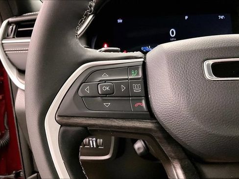Used 2024 Jeep Grand Cherokee L Limited w/ Luxury Tech Group II AWD/4WD image 27
