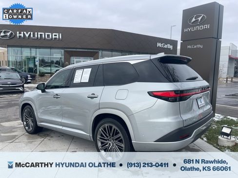 Used 2025 Lexus TX 350 350 Luxury image 16