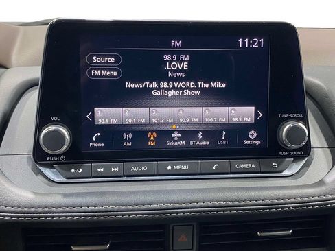 Used 2023 Nissan Rogue S AWD/4WD image 28