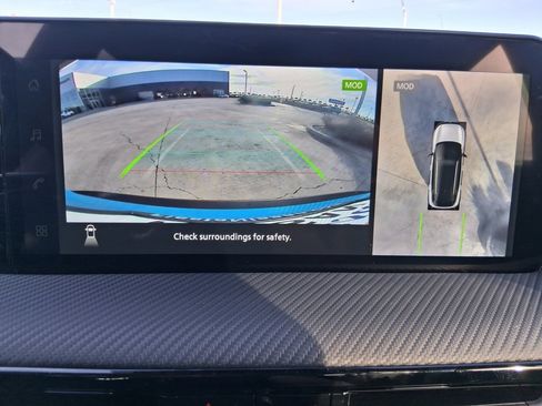 New 2026 Nissan Kicks SR image 14