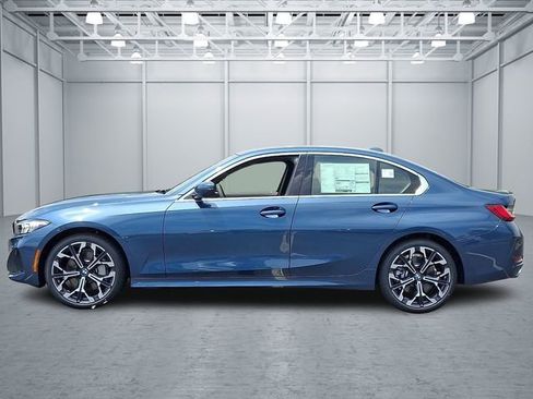 Certified 2025 BMW 330i xDrive Sedan w/ Premium Package image 7