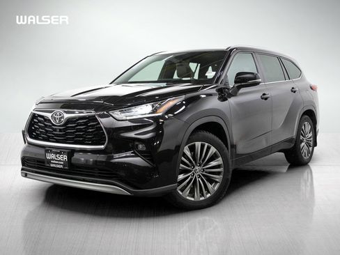 Used 2020 Toyota Highlander Platinum AWD/4WD image 1