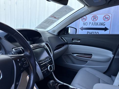 Used 2016 Acura TLX w/ Technology Package image 13