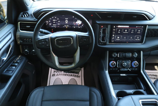Used 2023 GMC Yukon Denali AWD/4WD image 6