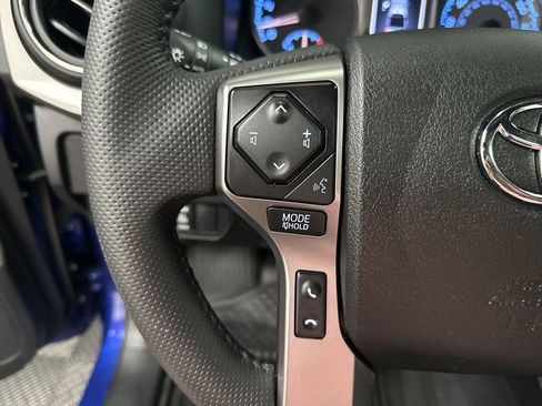 Used 2023 Toyota Tacoma Limited image 15