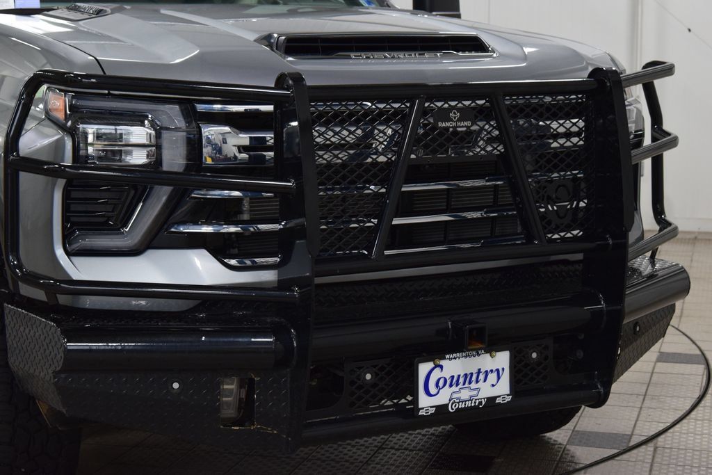 Used 2025 Chevrolet Silverado 3500 LTZ w/ LTZ Premium Package AWD/4WD image 13