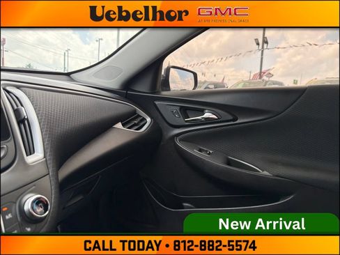 Used 2023 Chevrolet Malibu LT FWD image 30