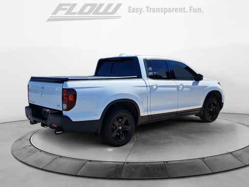 Used 2023 Honda Ridgeline Black Edition image 9