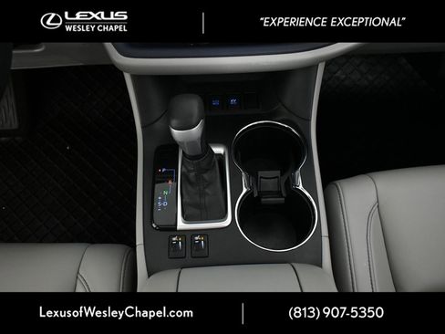 Used 2018 Toyota Highlander XLE image 32