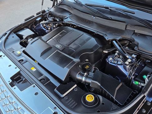 Used 2017 Land Rover Range Rover HSE image 52