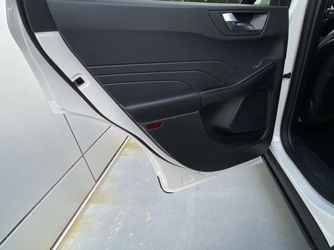 New 2026 Ford Escape ST-Line w/ Tech Pack #1 image 10