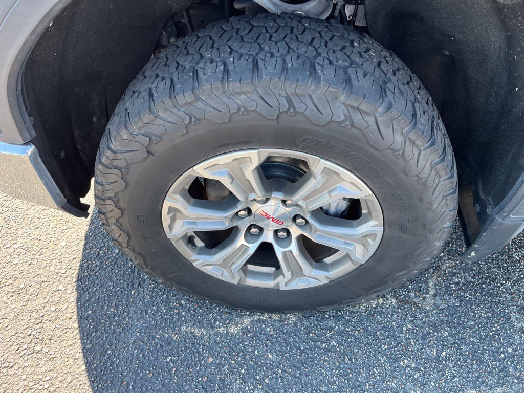 Used 2021 GMC Sierra 1500 SLE w/ X31 Off-Road Package AWD/4WD image 9