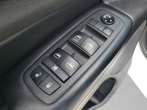 Certified 2021 Jeep Grand Cherokee Laredo X image 14