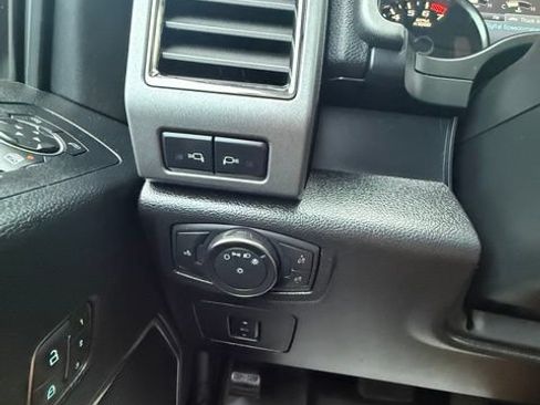 Used 2018 Ford F150 Raptor w/ Equipment Group 802A Luxury AWD/4WD image 12