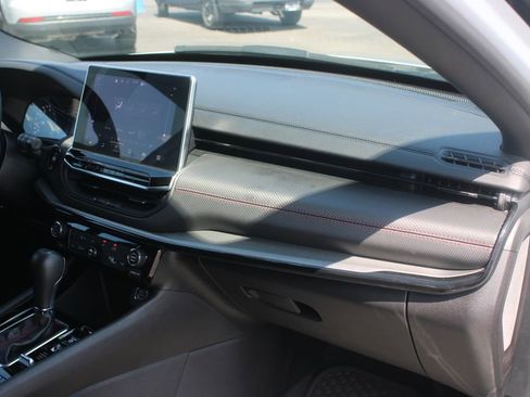 Used 2025 Jeep Compass Trailhawk AWD/4WD image 29