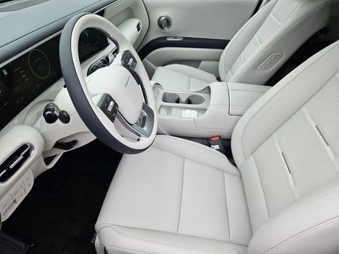 New 2026 Hyundai Palisade Calligraphy FWD image 13