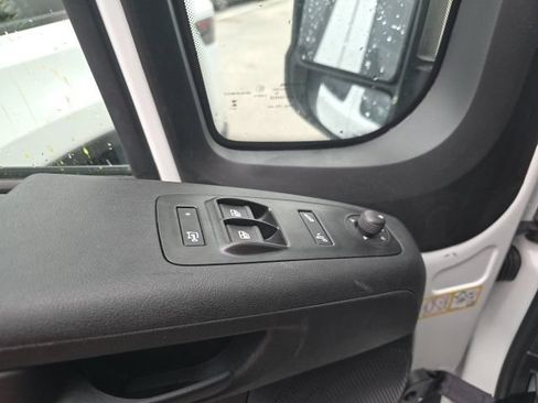 Used 2026 RAM ProMaster 2500 w/ Convenience Group FWD image 7
