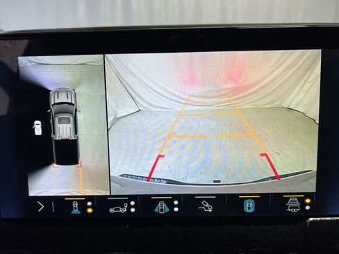 Used 2023 Chevrolet Silverado 1500 LTZ w/ LTZ Premium Package image 20