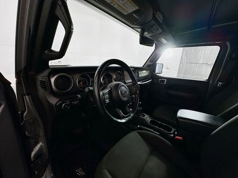 Used 2022 Jeep Wrangler Unlimited Sport S image 9