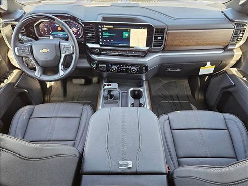 New 2026 Chevrolet Silverado 1500 High Country AWD/4WD image 15