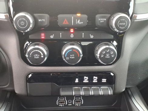 New 2026 RAM 1500 4x4 Crew Cab image 7