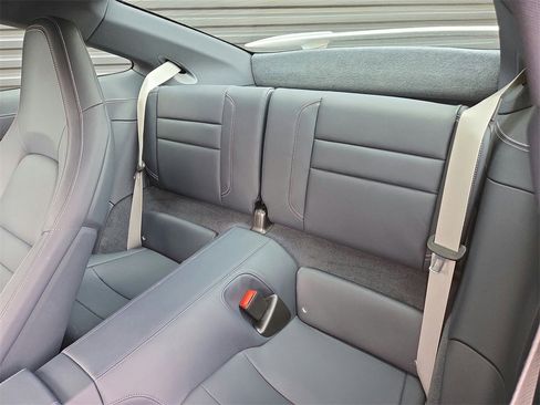 Used 2025 Porsche 911 Carrera image 15