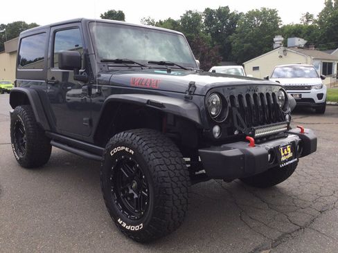 Used 2016 Jeep Wrangler Sport AWD/4WD image 6