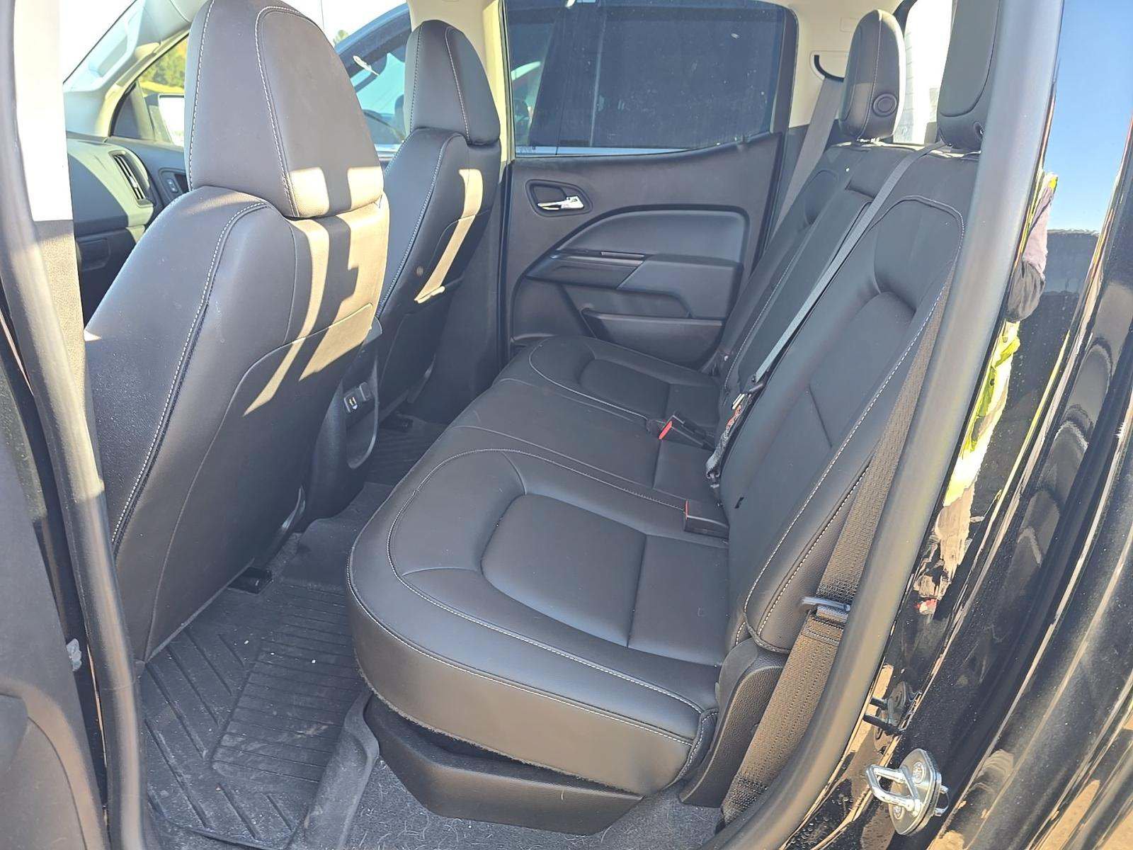 Used 2021 Chevrolet Colorado Z71 w/ Z71 Midnight Edition AWD/4WD image 9