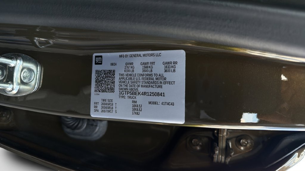 Used 2024 GMC Canyon Elevation w/ Elevation Premium Package RWD image 38