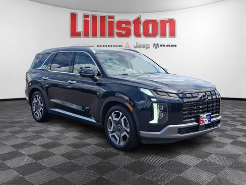 Used 2023 Hyundai Palisade SEL w/ Premium Package AWD/4WD image 3
