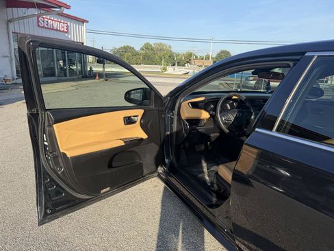 Used 2018 Toyota Avalon XLE FWD image 9