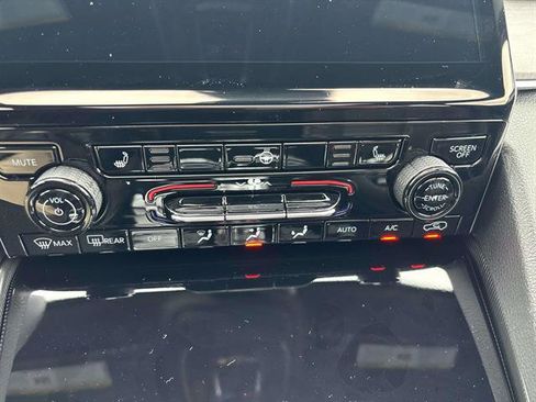 New 2025 Jeep Grand Cherokee Limited w/ Trailer Tow Package image 12