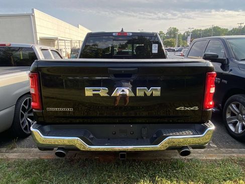 Used 2025 RAM 1500 Big Horn AWD/4WD image 6